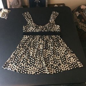 BLACK & CREAM PATTERNED POLKA DOT FLOWY TOP